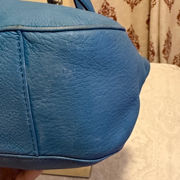 Michael Kors Vibrant Blue Shoulder Bag - Picture 11 of 16